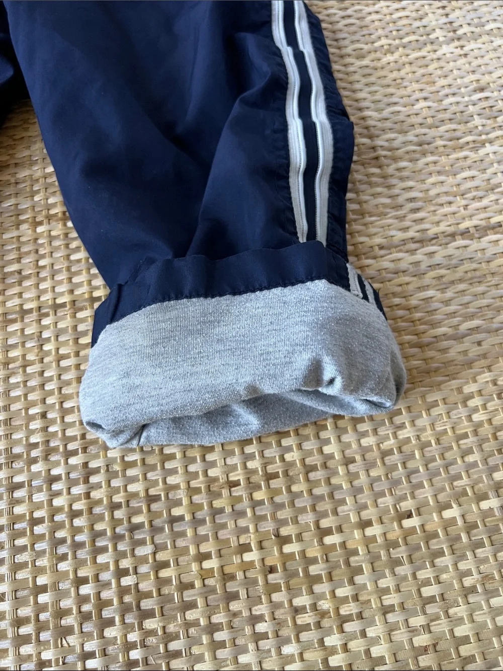 Oshkosh B’Gosh 1895 TrackPants Navy white side Stripe cotton bl lined Boys 3T